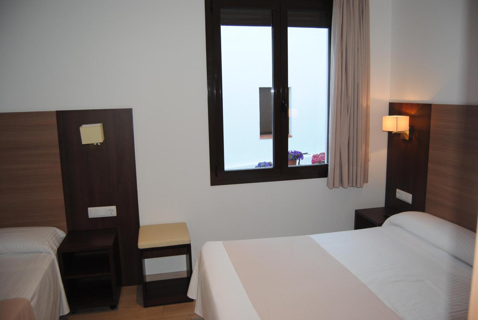 Hotel Victoria Tossa de Mar Zimmer foto